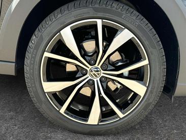 Volkswagen Taigo R-Line — photo 12