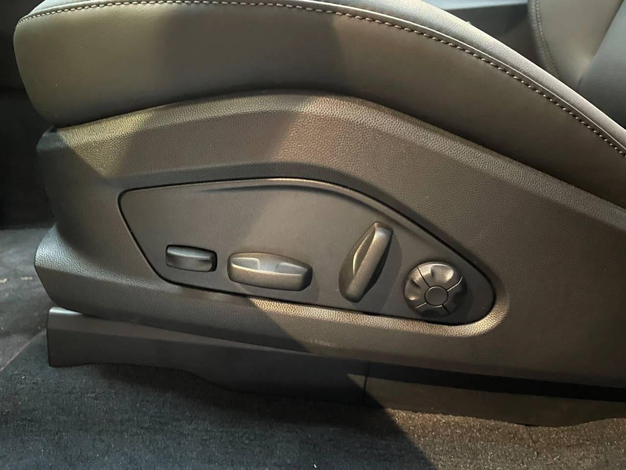 Porsche Macan Electrique 4 - 2025 - Joinsteer - #22