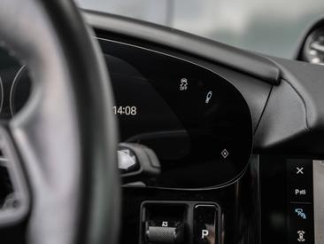 Porsche Taycan Cross Turismo Turbo — photo 31