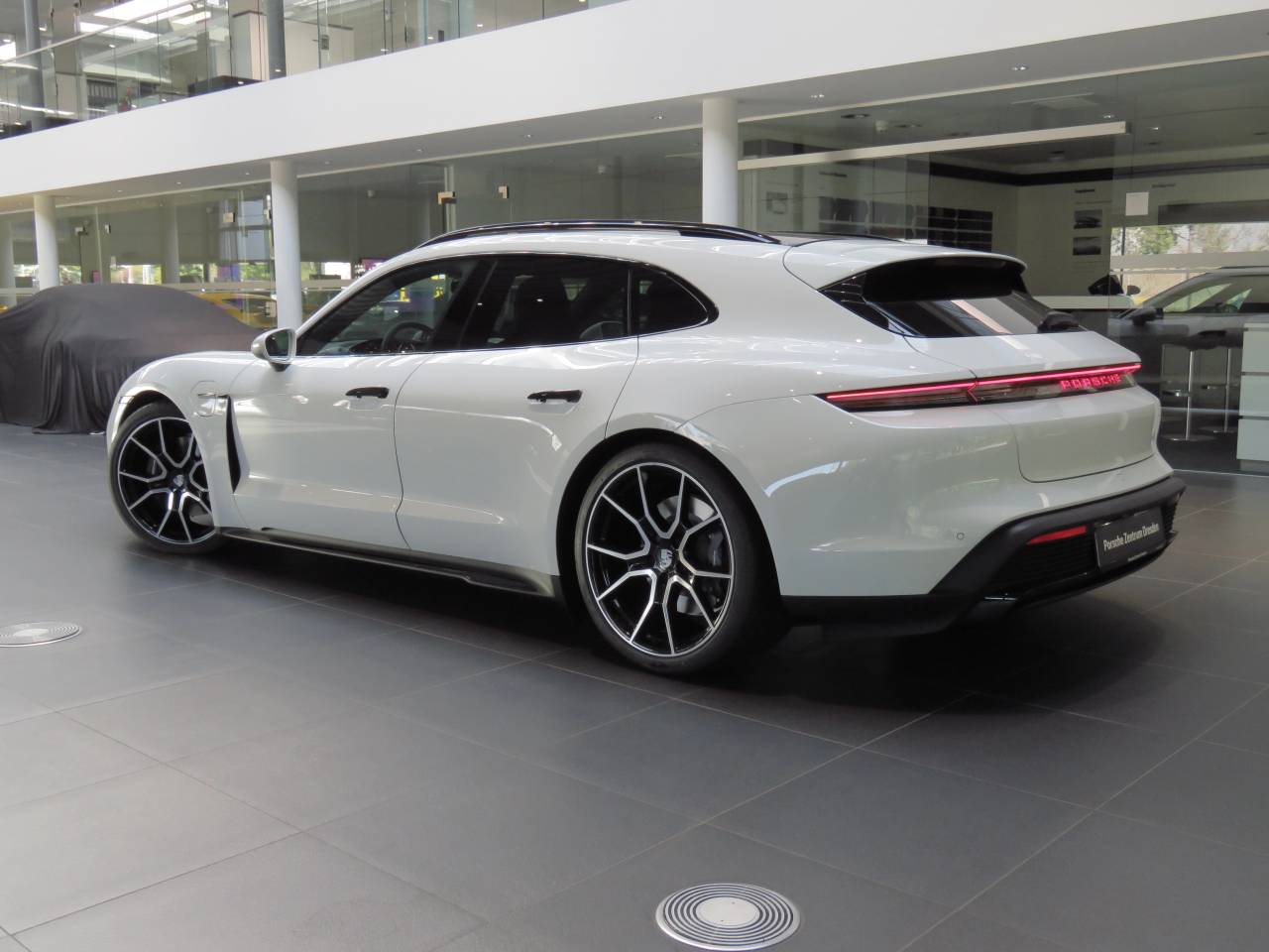 Porsche Taycan ph2 Sport Turismo - 2025 - Joinsteer - #3