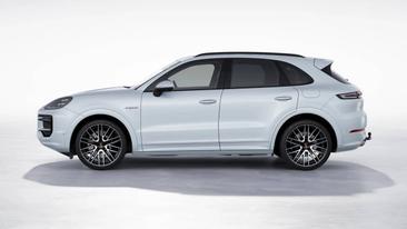 Porsche Cayenne III Turbo GT — photo 2