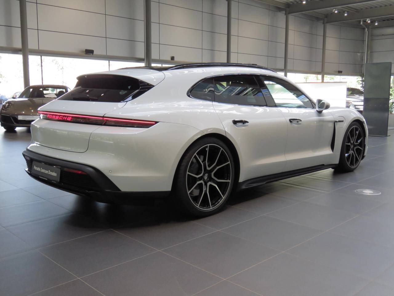 Porsche Taycan ph2 Sport Turismo - 2025 - Joinsteer - #6