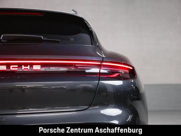 Porsche Taycan Turbo S — photo 9
