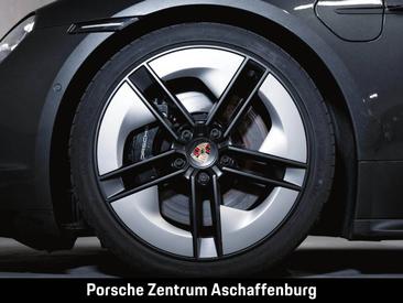 Porsche Taycan Turbo S — photo 11