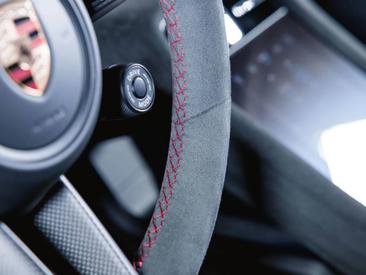 Porsche Taycan Turbo S — photo 19