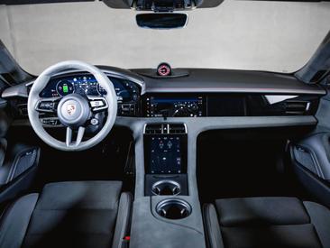 Porsche Taycan Turbo S — photo 21