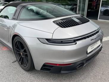 Porsche 911 Cabriolet Turbo S — photo 18