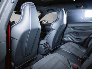 Porsche Taycan Turbo S — photo 27