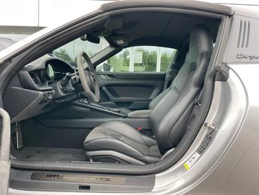 Porsche 911 Cabriolet Turbo S — photo 21