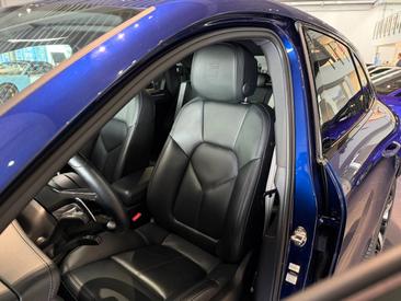 Porsche Macan T 2023 Bleu — photo 12