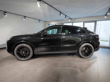 Porsche Cayenne III Turbo GT — photo 2
