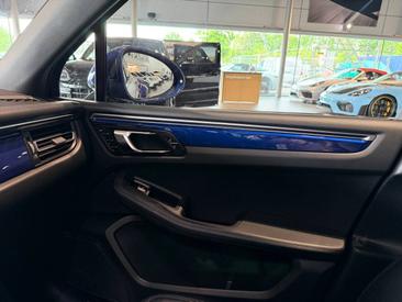Porsche Macan T 2023 Bleu — photo 22