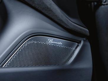 Porsche Taycan Turbo S — photo 50