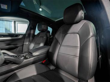 Porsche Cayenne III Turbo GT — photo 12
