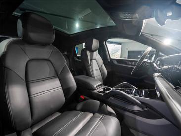 Porsche Cayenne III Turbo GT — photo 14