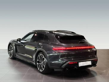 Porsche Taycan Turbo Cross Turismo — photo 3