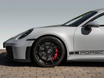 Porsche 911 Turbo S — photo 10
