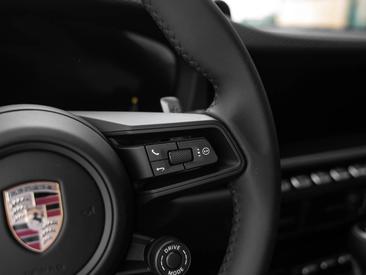 Porsche 911 Turbo S — photo 20