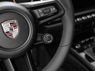 Porsche 911 Turbo S — photo 21