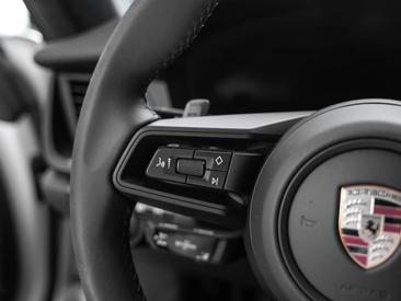Porsche 911 Turbo S — photo 22