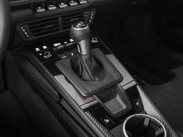 Porsche 911 Turbo S — photo 24