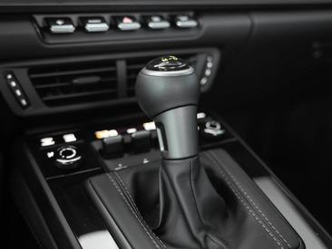 Porsche 911 Turbo S — photo 26