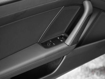 Porsche 911 Turbo S — photo 29