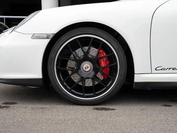 Porsche 997 II Carrera GTS — photo 9