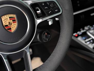 Porsche Cayenne III Turbo GT — photo 19