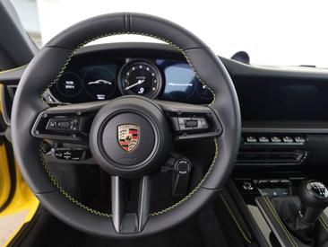 Porsche 911 Turbo S — photo 14