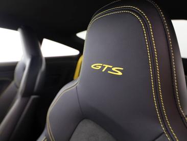 Porsche 911 Turbo S — photo 19