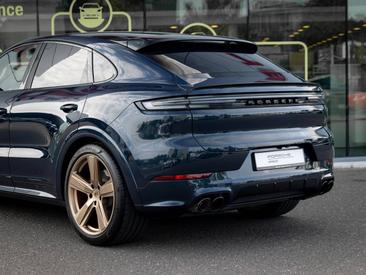 Porsche Cayenne III Turbo GT — photo 8