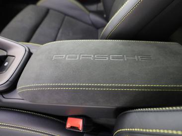 Porsche 911 Turbo S — photo 22