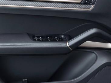 Porsche Cayenne III Turbo GT — photo 18