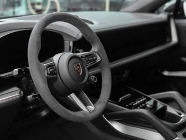 Porsche Cayenne III Turbo GT — photo 19