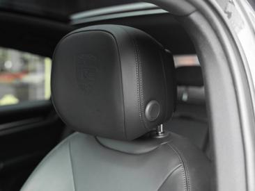 Porsche Cayenne III Turbo GT — photo 21