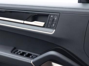 Porsche Cayenne III Turbo GT — photo 22