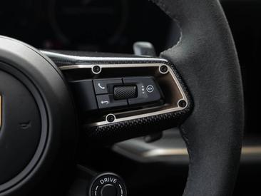 Porsche Cayenne III Turbo GT — photo 33