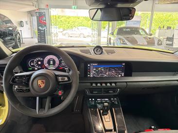 Porsche 992 II Carrera GTS Cabriolet — photo 23
