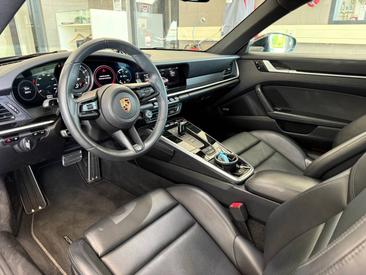 Porsche 992 I Carrera 4S — photo 15