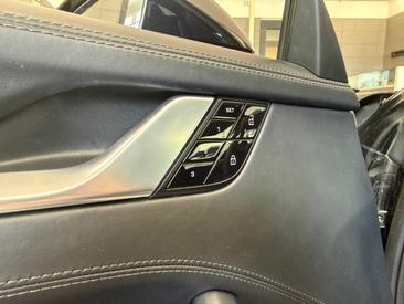 Porsche 992 I Carrera 4S — photo 35