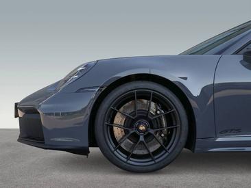 Porsche 992 II Targa 4 GTS — photo 7