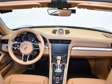 Porsche 911 R — photo 31