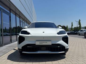 Porsche Cayenne E4 Turbo Electric — photo 4