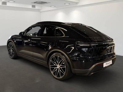 Porsche Macan GTS Electric