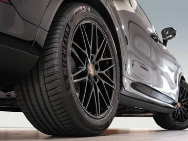 Porsche Cayenne III Turbo GT — photo 6