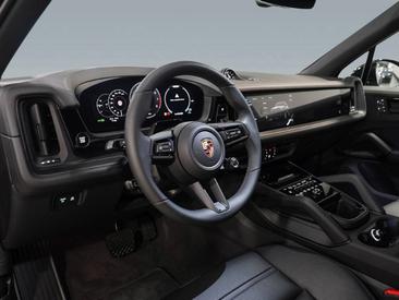 Porsche Cayenne III Turbo GT — photo 13