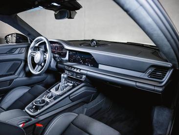 Porsche 911 Turbo S — photo 18