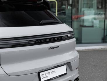 Porsche Cayenne III Turbo GT — photo 8