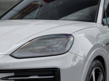 Porsche Cayenne III Turbo GT — photo 10